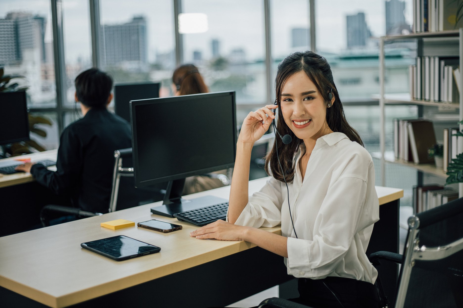 Female Call Center Agent 